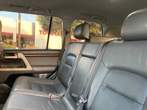 Used 2010 Toyota Land Cruiser AWD/4WD image 11