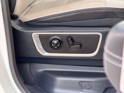 Used 2023 RAM 1500 Limited AWD/4WD image 39