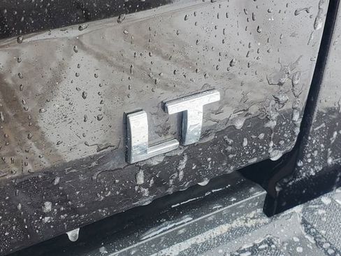 Used 2018 Chevrolet Silverado 1500 LT image 29