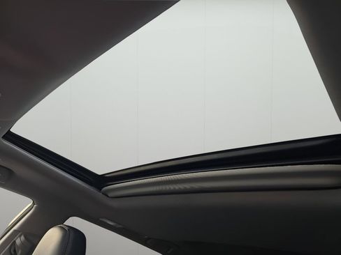 Used 2017 Toyota Highlander XLE image 28