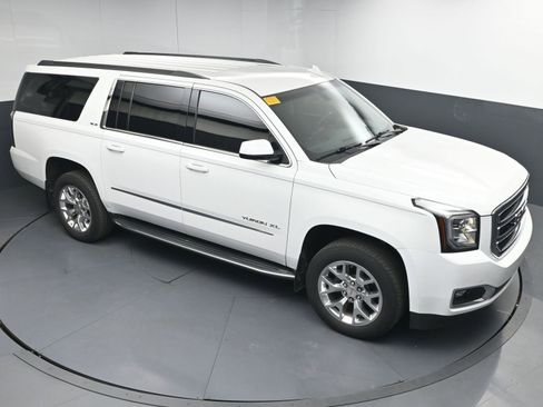 Used 2017 GMC Yukon XL SLE w/ SLE Value Package RWD image 33