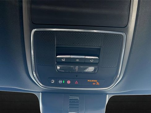 New 2026 Chevrolet Traverse High Country FWD image 11