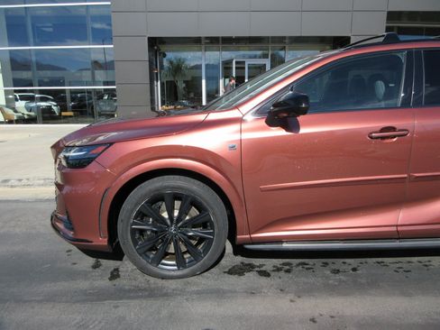 Used 2023 Lexus RX 500h F Sport w/ Cold Area Package AWD/4WD image 2