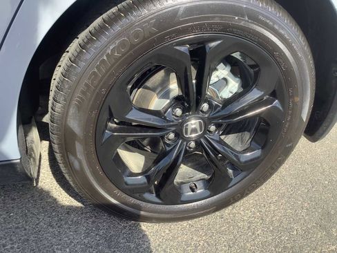 Certified 2025 Honda Accord SE image 8
