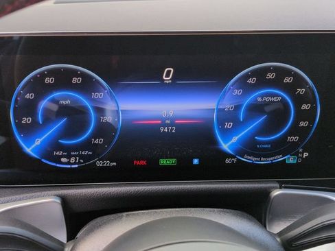 Used 2024 Mercedes-Benz EQB 300 4MATIC image 13