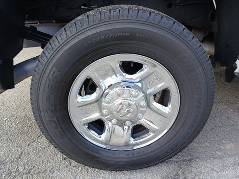 Used 2024 RAM 3500 Tradesman w/ Chrome Appearance Group image 18