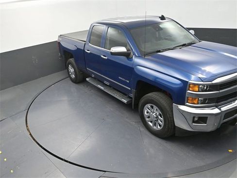 Used 2016 Chevrolet Silverado 2500 LTZ w/ LTZ Plus Package image 19