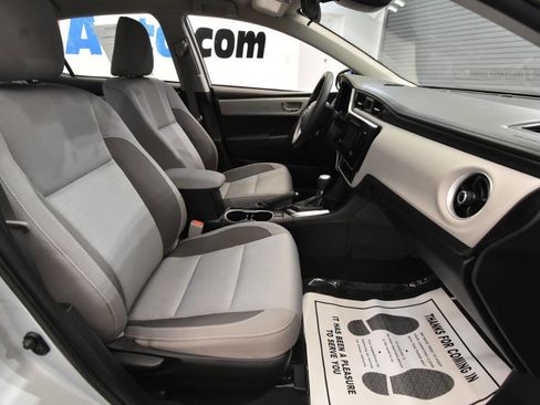Used 2017 Toyota Corolla LE w/ Carpet Mat Package (TMS) image 17