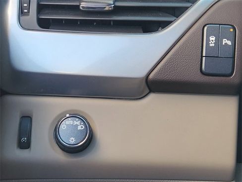 Used 2019 Chevrolet Tahoe LS image 28