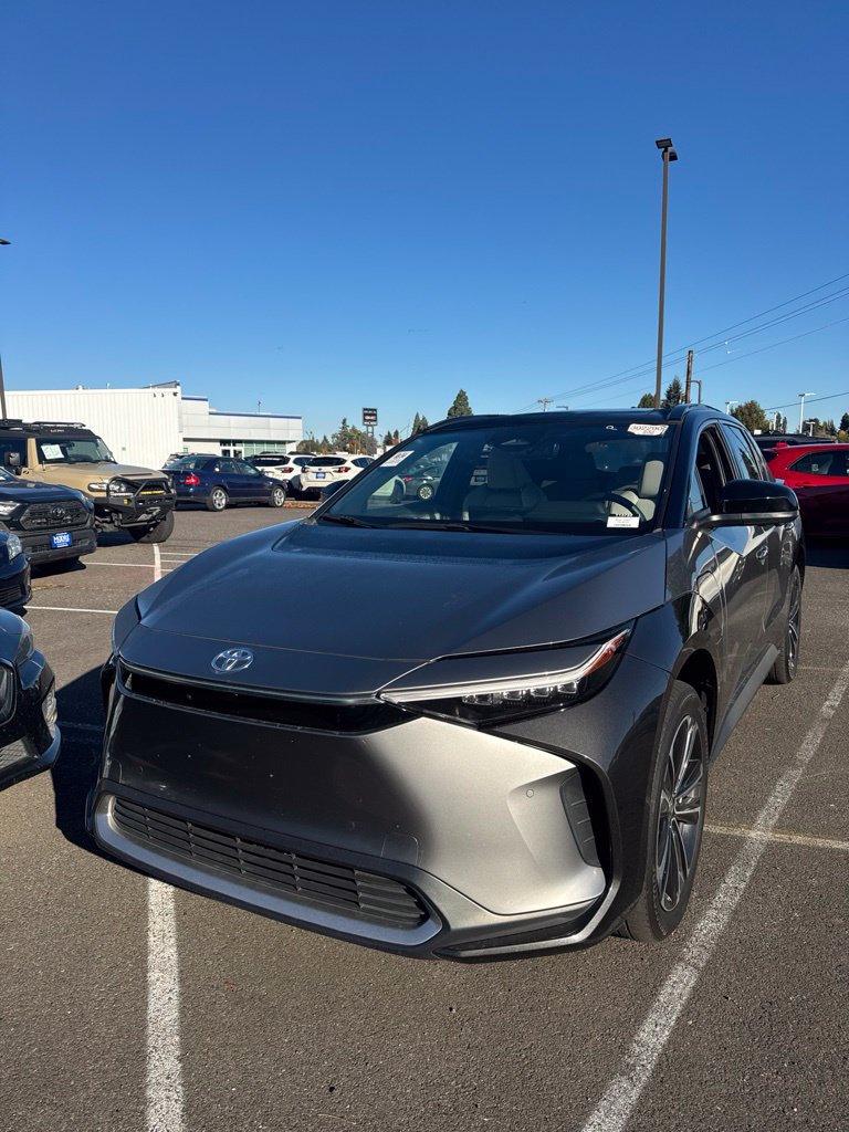 Used 2023 Toyota bZ4X AWD image 1