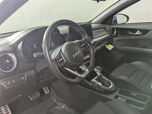Used 2023 Kia Forte GT w/ GT2 Package image 9
