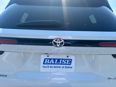 Used 2026 Toyota Grand Highlander AWD Hybrid image 8