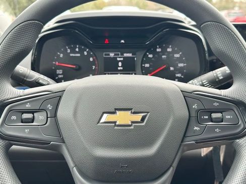New 2026 Chevrolet Trax LS w/ LS Convenience Package image 18