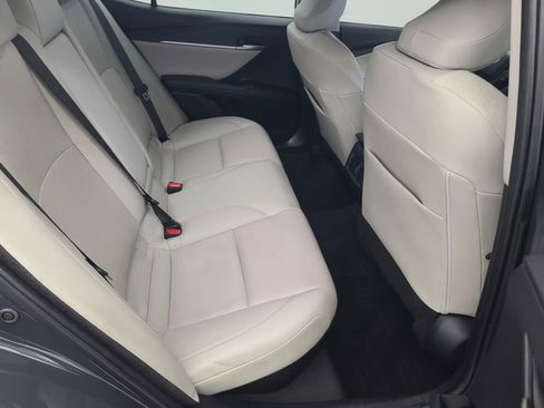 Used 2025 Toyota Camry XLE w/ Premium Plus Package image 18