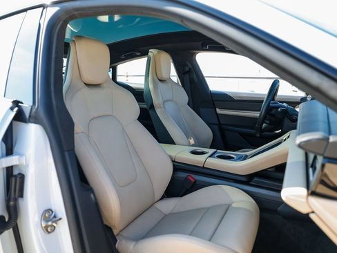 Certified 2020 Porsche Taycan Turbo S image 29