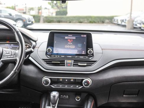 Used 2022 Nissan Altima 2.5 SR image 16