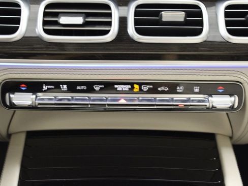 Certified 2024 Mercedes-Benz GLE 450e 4MATIC image 34