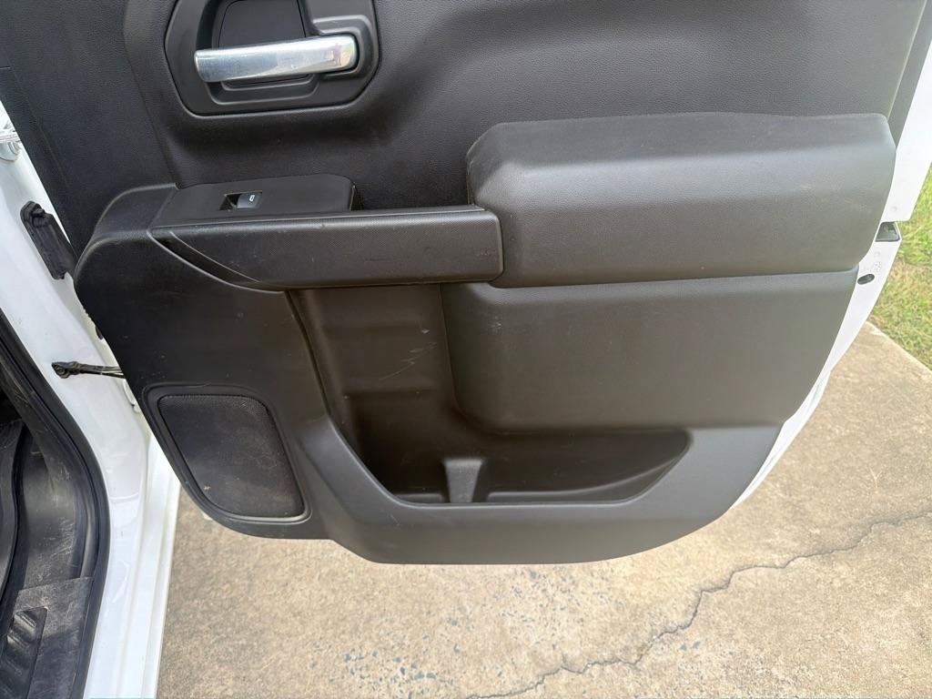 Used 2021 Chevrolet Silverado 1500 LT RWD image 31