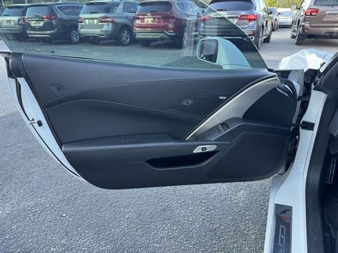 Used 2016 Chevrolet Corvette Z06 image 13