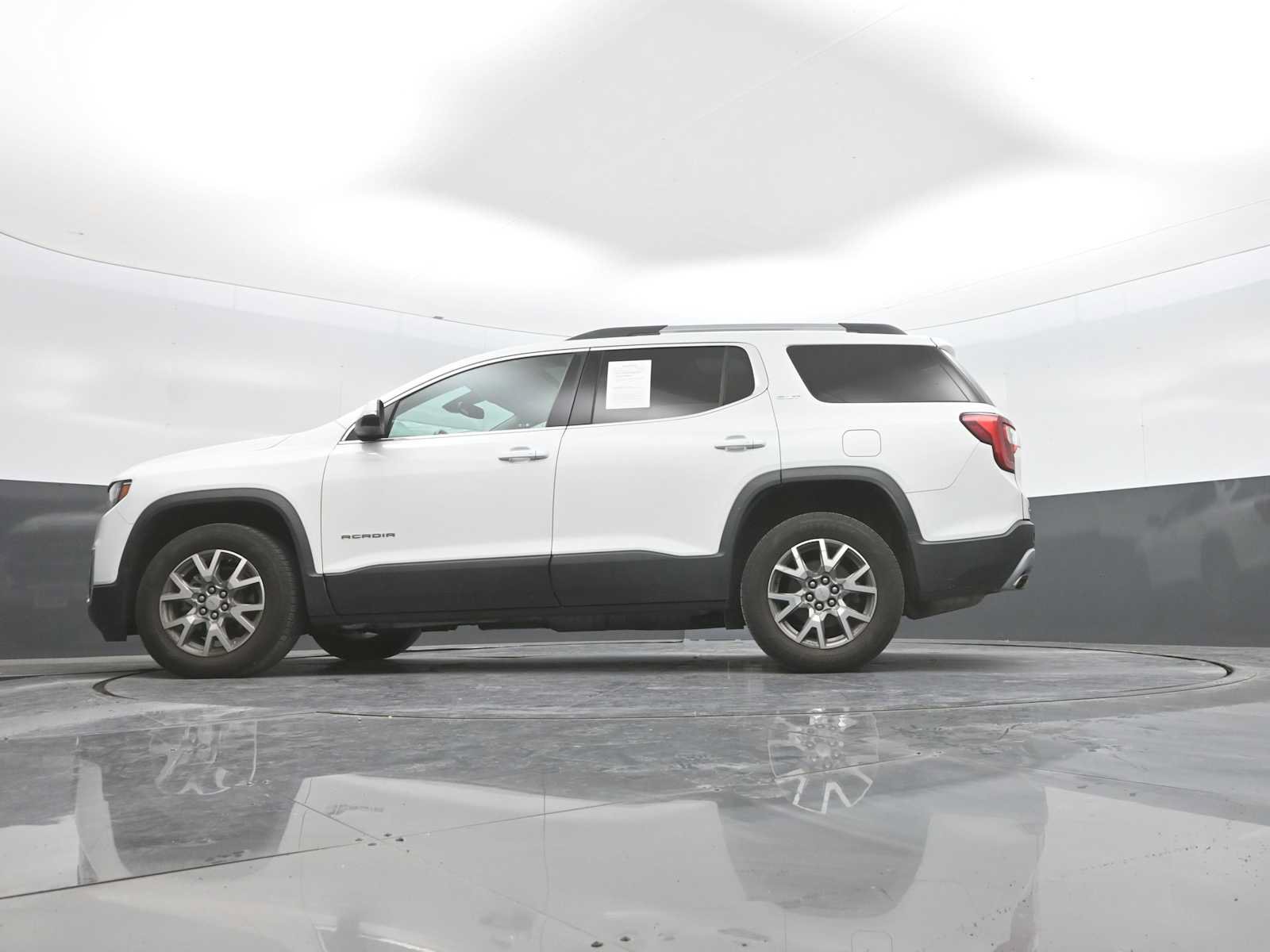 Used 2021 GMC Acadia SLT w/ LPO, Floor Liner Package AWD/4WD image 45