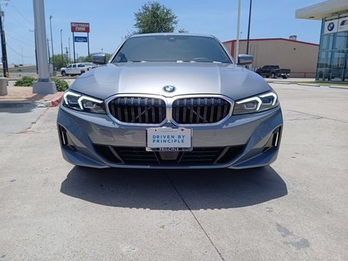 Used 2025 BMW 330i Sedan w/ Premium Package RWD image 2