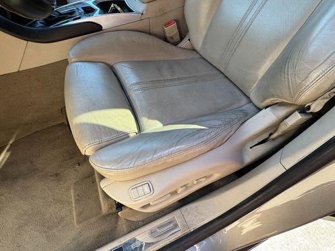 Used 2011 Cadillac SRX Luxury image 13