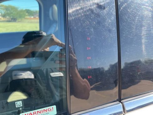 Used 2023 Ford Expedition Max Limited image 10