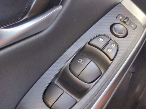 New 2025 Nissan Sentra SR image 23