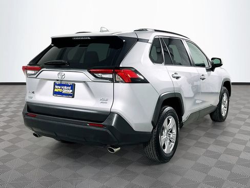Used 2024 Toyota RAV4 XLE AWD/4WD image 7