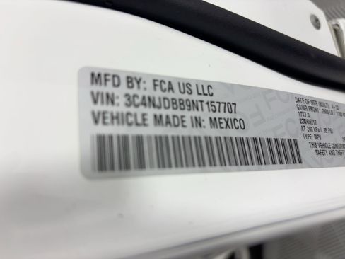 Used 2022 Jeep Compass Latitude image 20