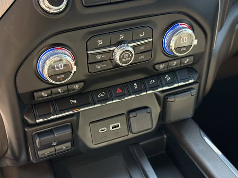 Used 2021 GMC Sierra 1500 Denali image 22