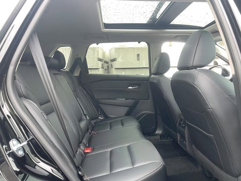 Used 2024 Nissan Rogue SL w/ SL Premium Package AWD/4WD image 23