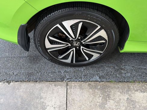 Used 2017 Honda Civic EX-T image 33