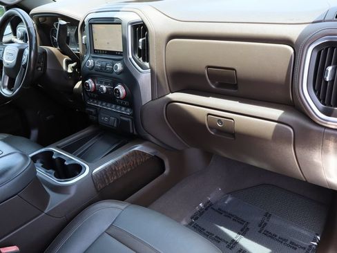 Used 2019 GMC Sierra 1500 Denali w/ Denali Ultimate Package AWD/4WD image 33