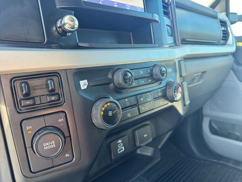 Used 2023 Ford F350 XLT image 14