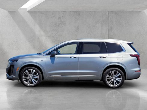 Certified 2025 Cadillac XT6 Premium Luxury FWD image 7