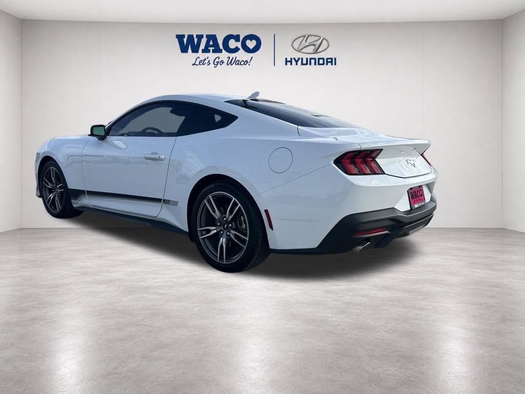 Used 2025 Ford Mustang Coupe RWD image 11