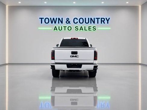 Used 2017 GMC Sierra 1500 SLE w/ SLE Value Package AWD/4WD image 4