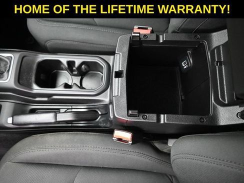 Used 2021 Jeep Gladiator Willys image 37