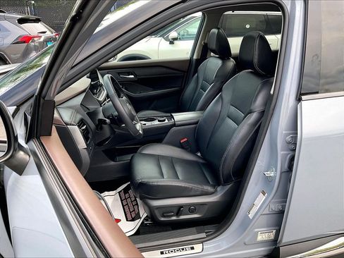Used 2023 Nissan Rogue SL w/ SL Premium Package AWD/4WD image 10