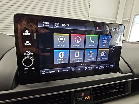 New 2025 Honda Pilot Touring image 13