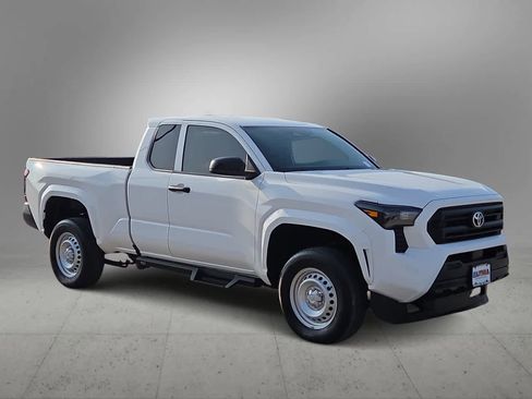 Certified 2025 Toyota Tacoma SR w/ Towing Package AWD/4WD image 2
