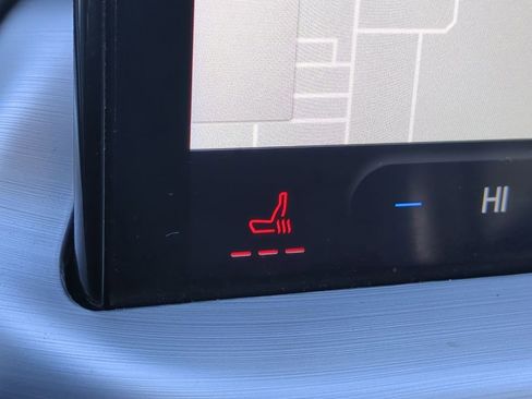 Used 2024 Ford Escape Platinum image 34