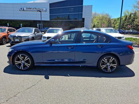 Used 2023 BMW 330i xDrive Sedan w/ Premium Package AWD/4WD image 4