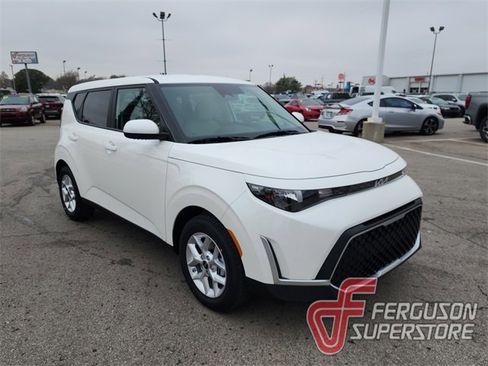 New 2025 Kia Soul LX w/ LX Technology Package image 1