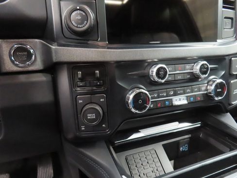 Used 2025 Ford F250 Platinum image 70