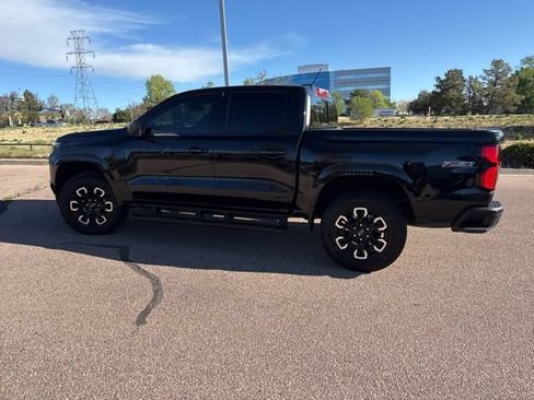 Used 2024 Chevrolet Colorado Z71 w/ Z71 Convenience Package 2 AWD/4WD image 8