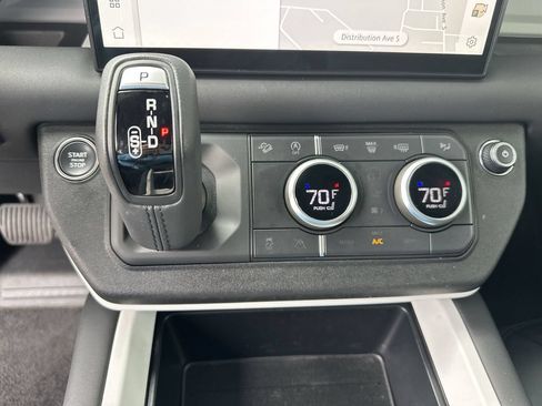 Used 2025 Land Rover Defender 110 S AWD/4WD image 16