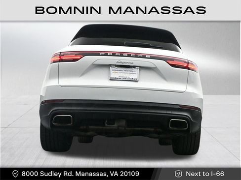 Used 2021 Porsche Cayenne image 32