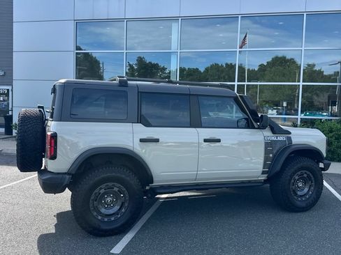 Used 2022 Ford Bronco Everglades AWD/4WD image 5